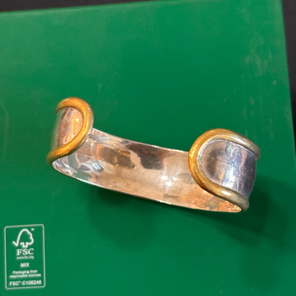 Elegant Silver and Gold Bangle Bracelet - Picture 5 of 8